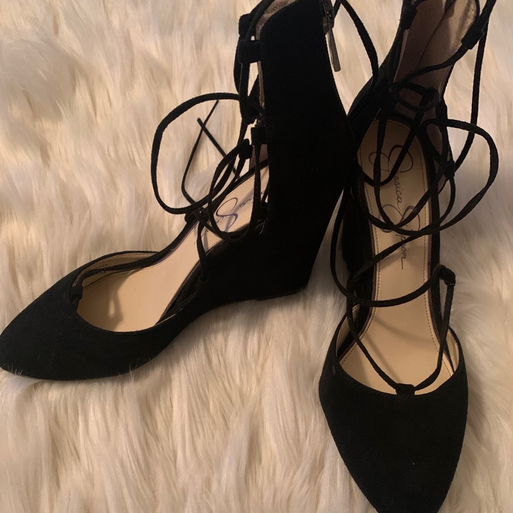 Jessica Simpson black heels strapped